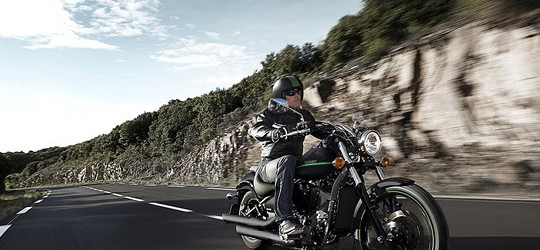 Kawasaki Vulcan 900 Custom 2015