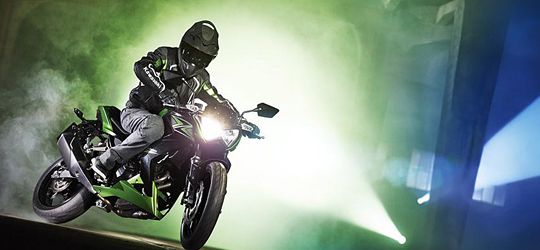 Kawasaki Z300: Showtime